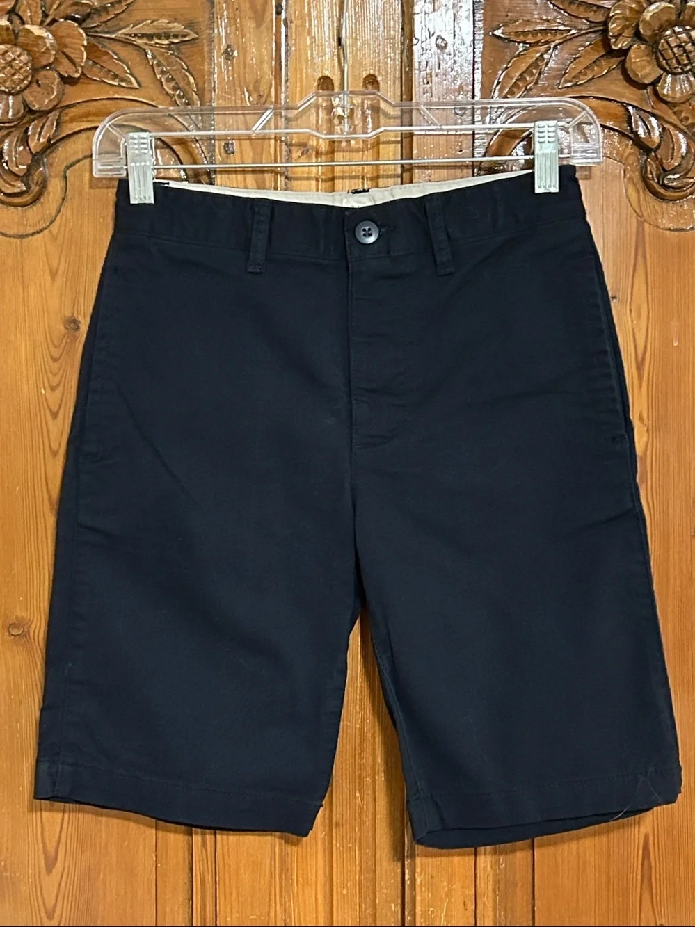 Gap Yourh Khaki Navy Relaxed Fit stretch shorts.   Size 10